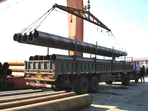 螺旋<a href=http://www.0575ad.com target=_blank class=infotextkey>焊接鋼管</a>裝貨圖