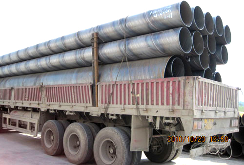 630<a href=http://www.0575ad.com target=_blank class=infotextkey>螺旋焊接鋼管</a>裝車